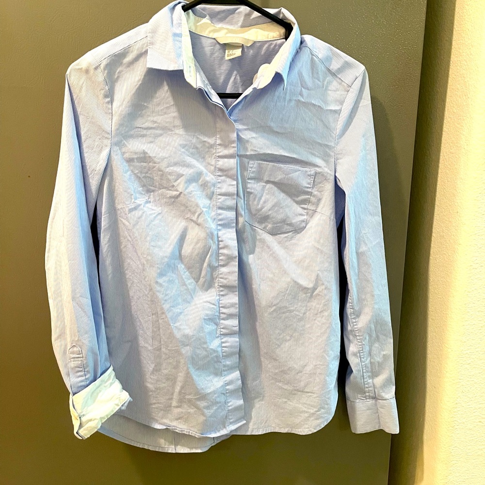 H&M Light Blue Striped Women’s Dress Shirt - size 4
